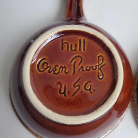 HULL POTTERY USA Oven Proof Brown Drip Glaze Rim Mini Lidded Casserole Set of 2 - Picture 6 of 6